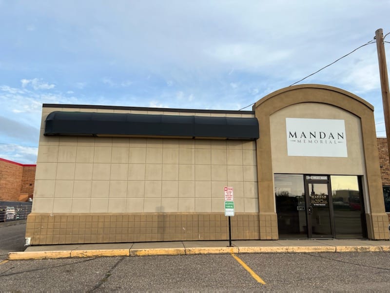 Mandan Memorial 1